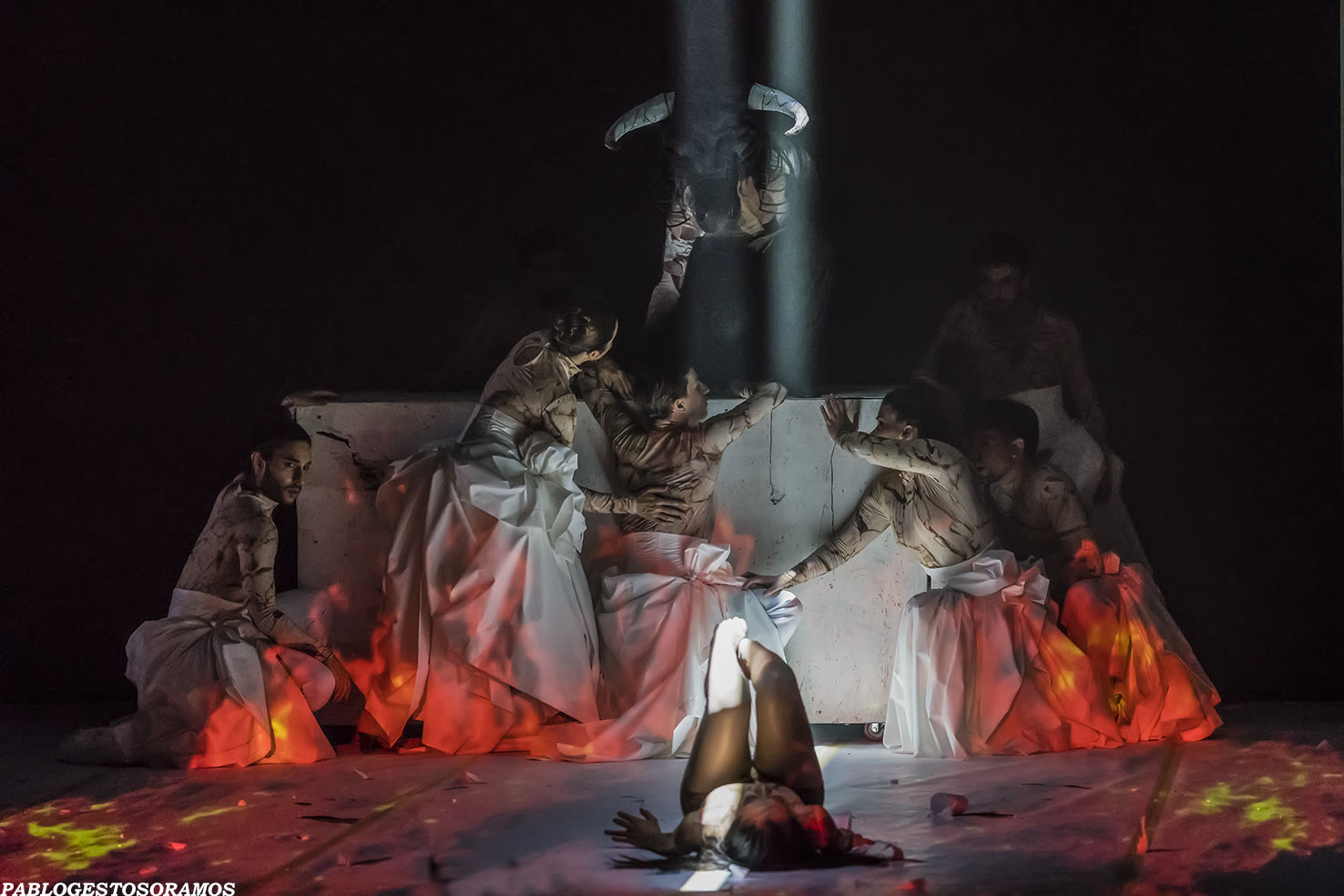 Eterno contemporary stage production by Five Production Team